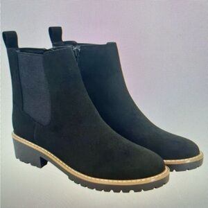 Kensie Black Ankle Boots with Tan Trim